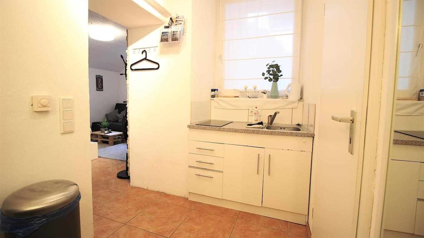 Fully Equipped Apartment Near Main Station Würzburg Eksteriør bilde