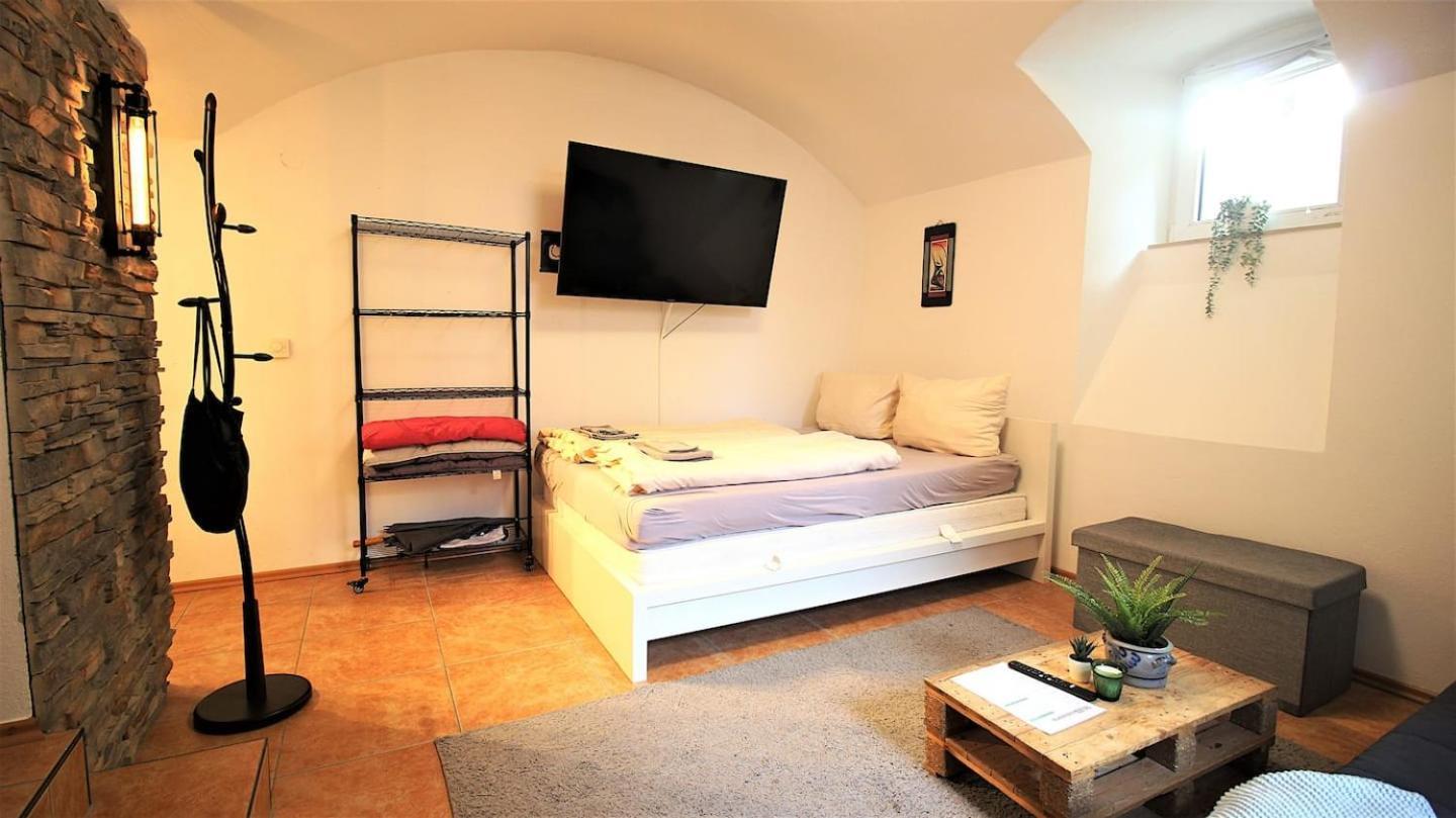 Fully Equipped Apartment Near Main Station Würzburg Eksteriør bilde